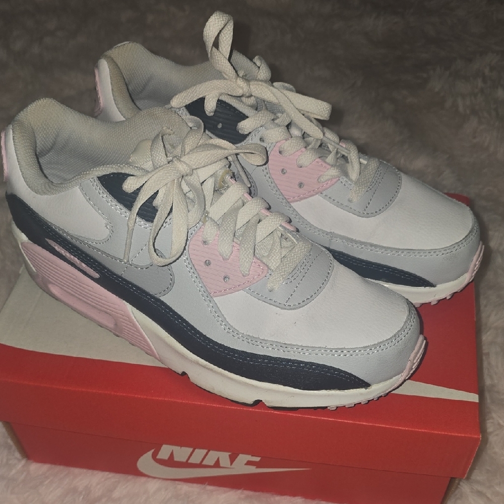 Nike Women's Sneakers - White, Pink, and Navy